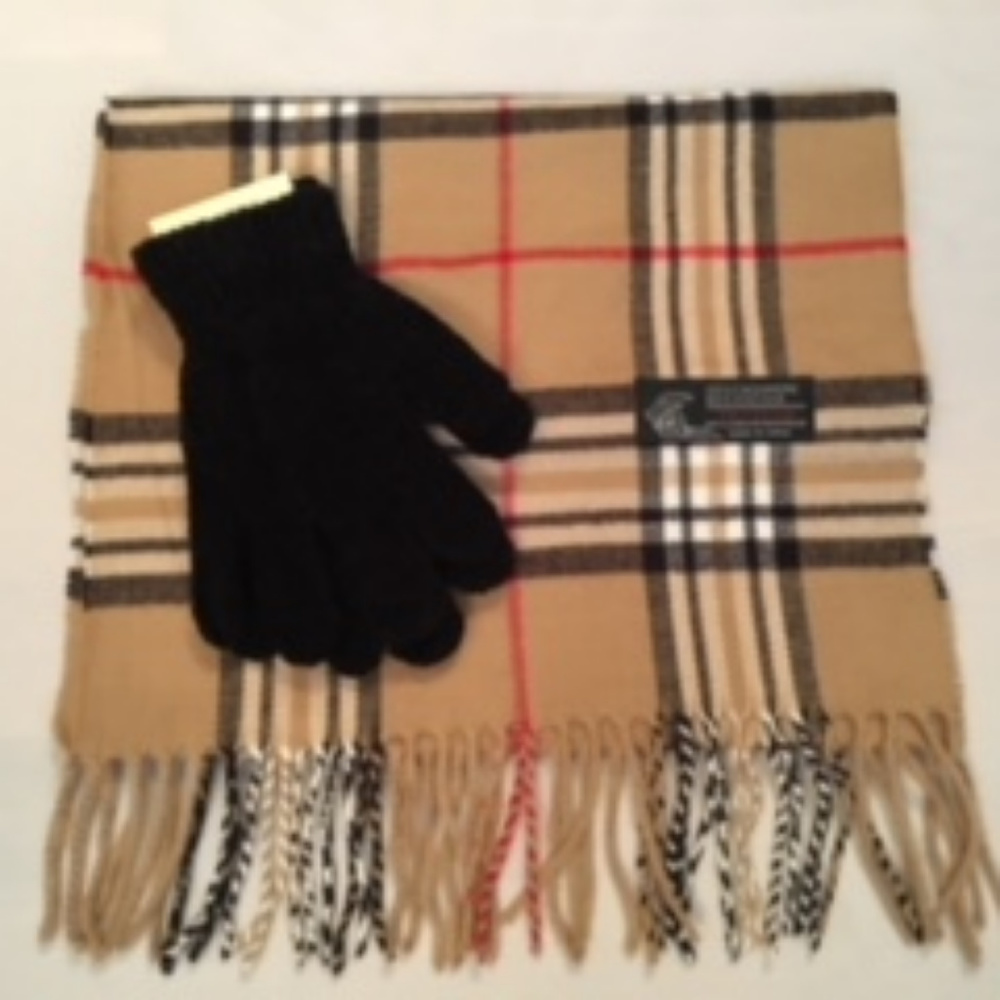 NWT Italy Design Beige Plaid scarf black glove set